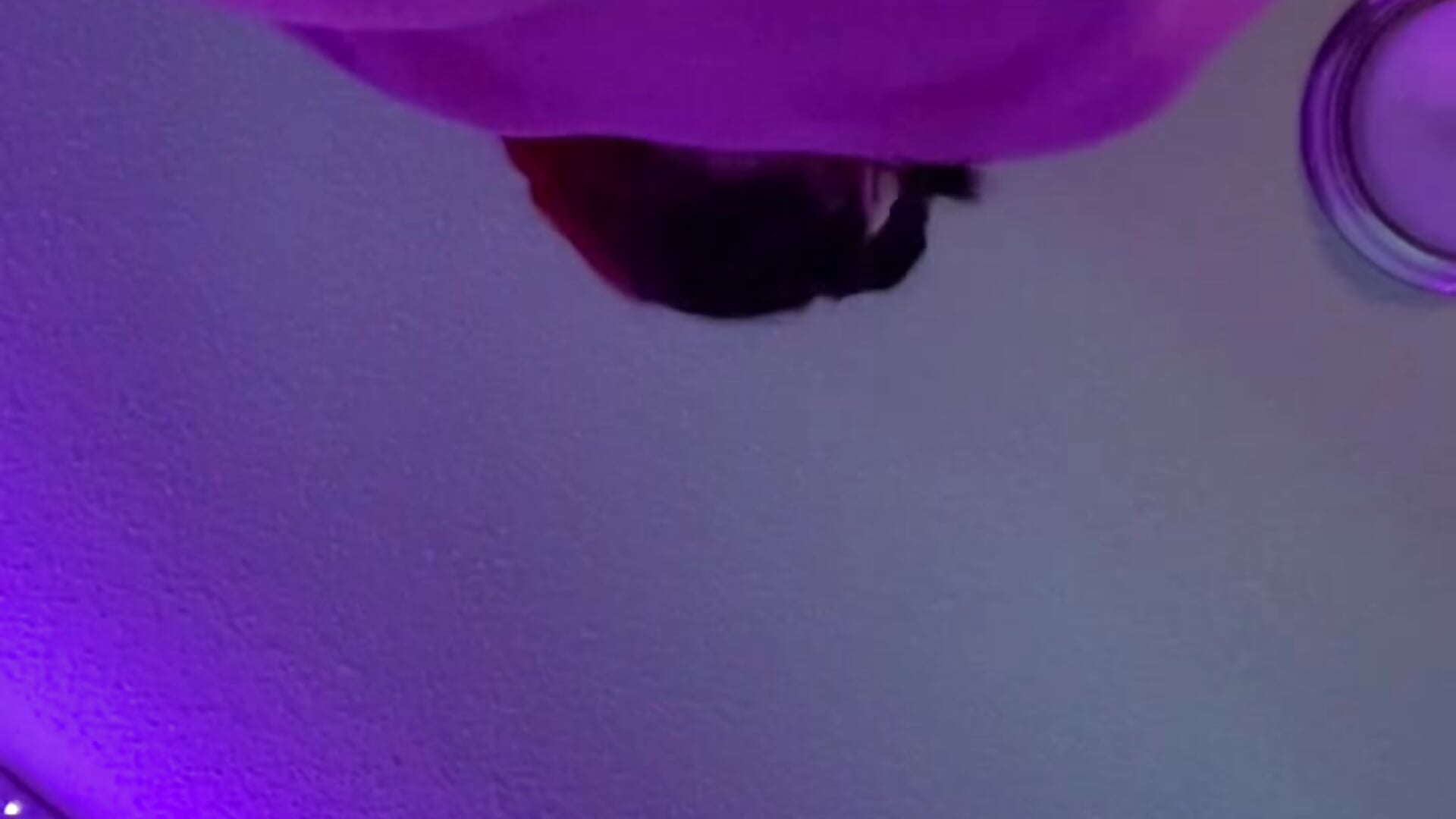 slow mo booty claps ;)