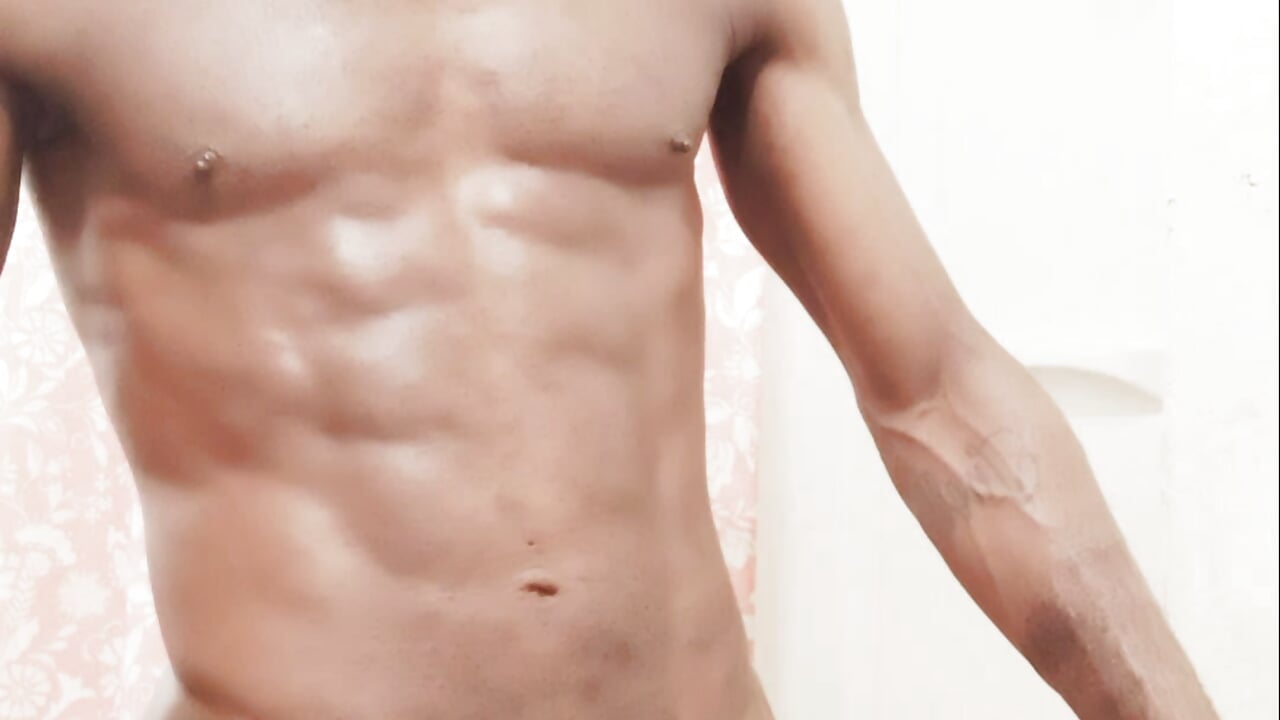 profile-intro-video-1730946077 - video di Maculine_Stayr modella di cam