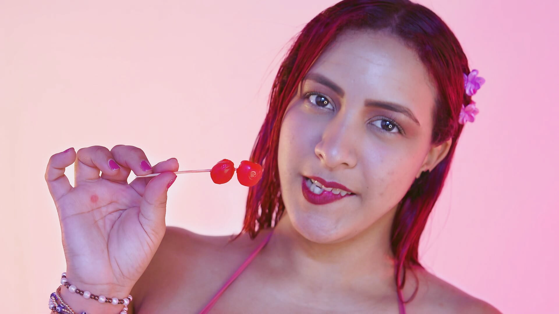Summer 🔥 - video by LuluRagazzi cam model