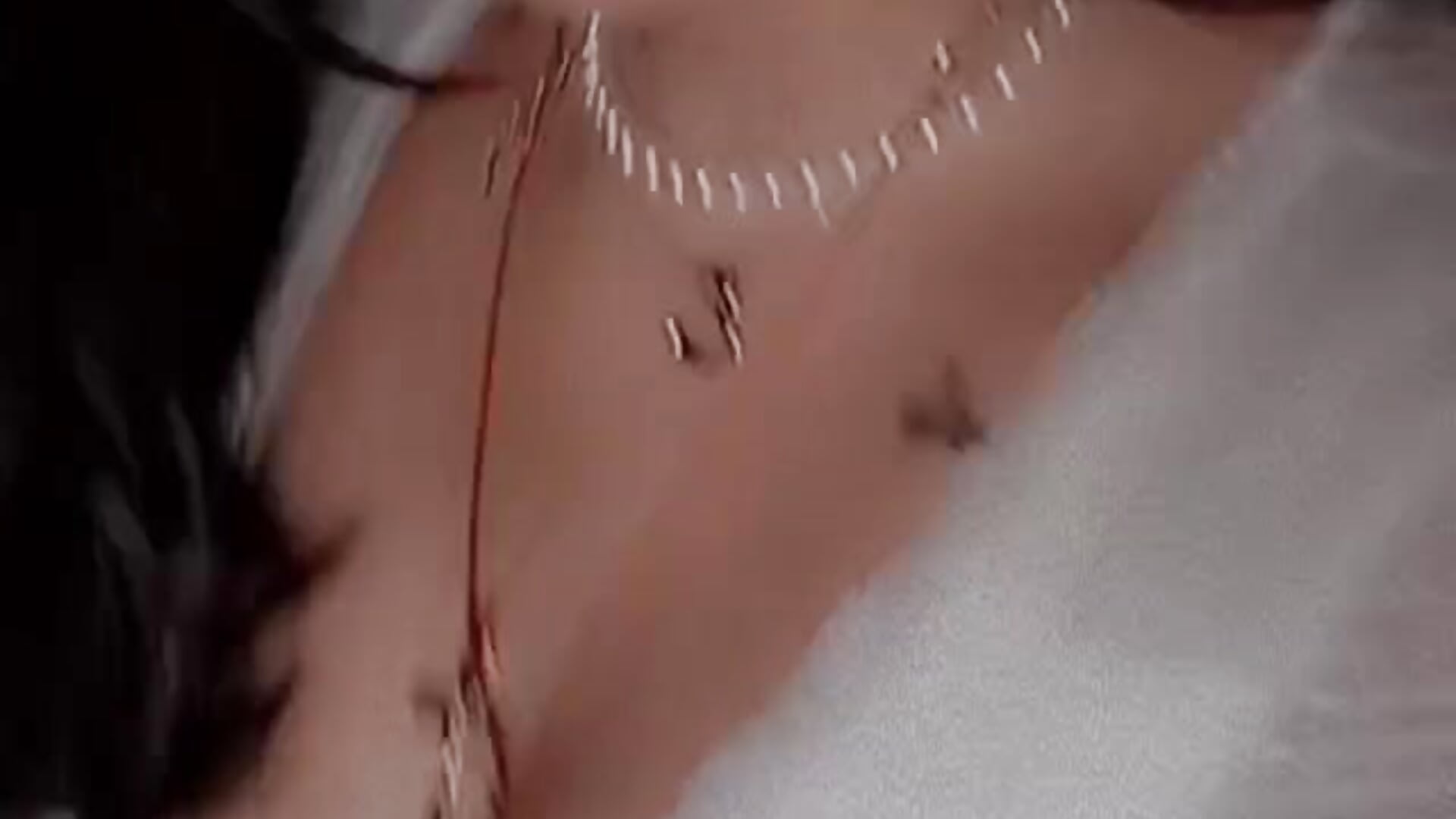 White and red - video by Rouuse95 cam model