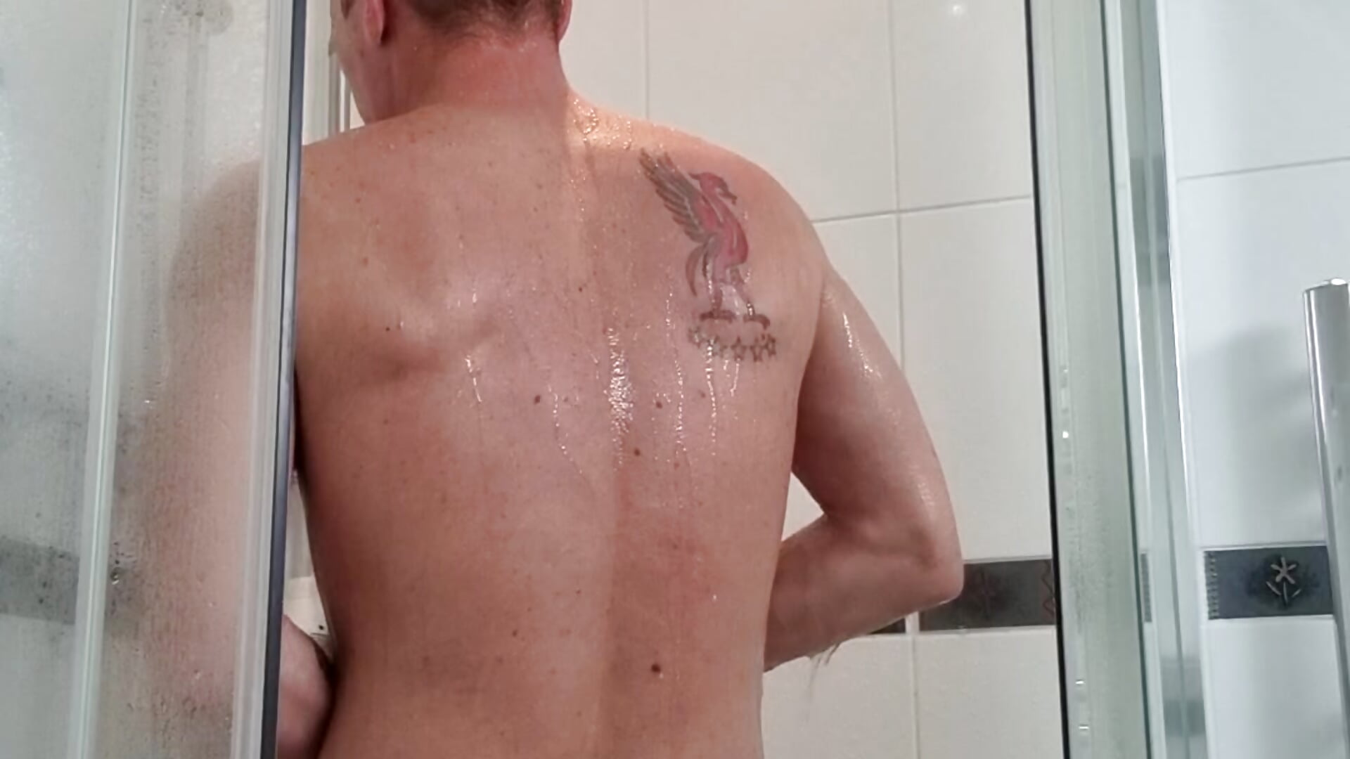 Shower - vídeo de la modelo de cam Rockcock1981