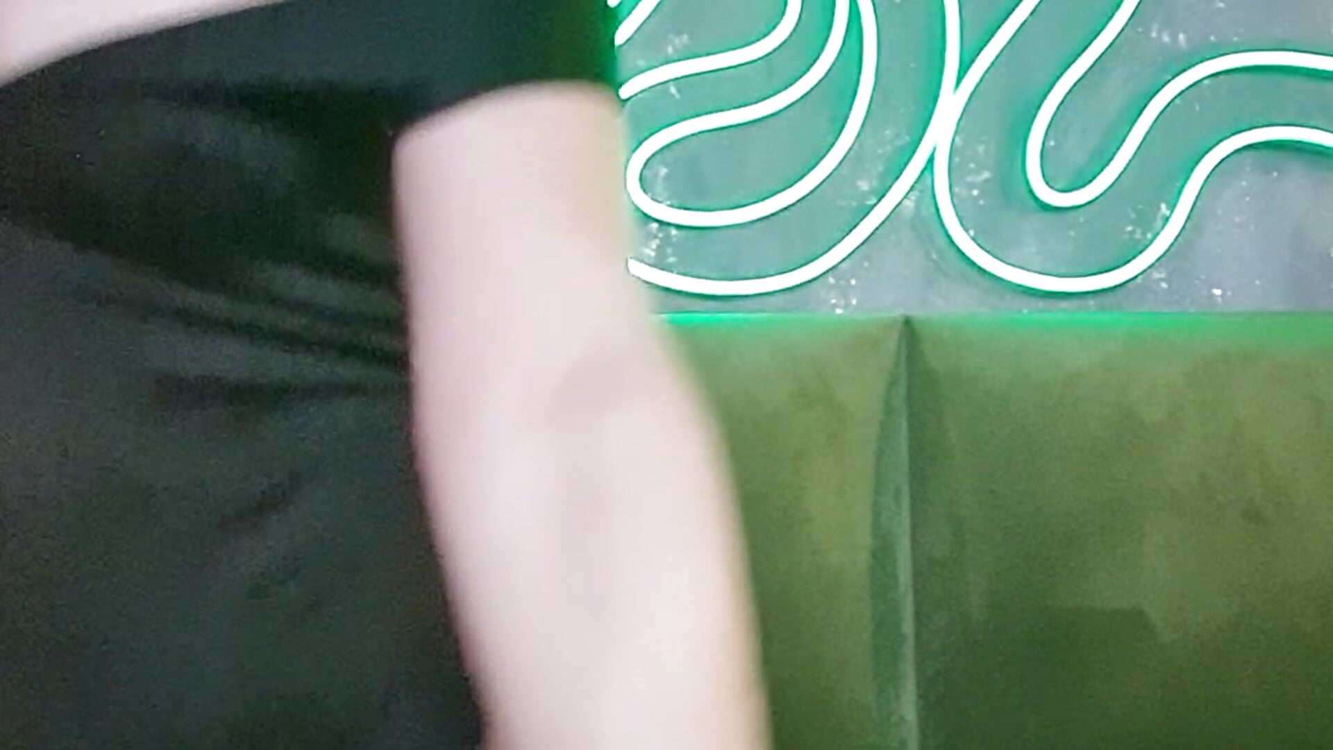 Light streap dance in my bed ✨🫰🏻 - Video von MaxPhoenixx Cam-Model