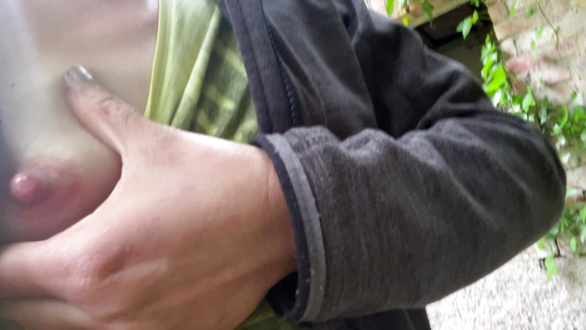 Public Milch an der Ruine - video by s-te-fan-i cam model