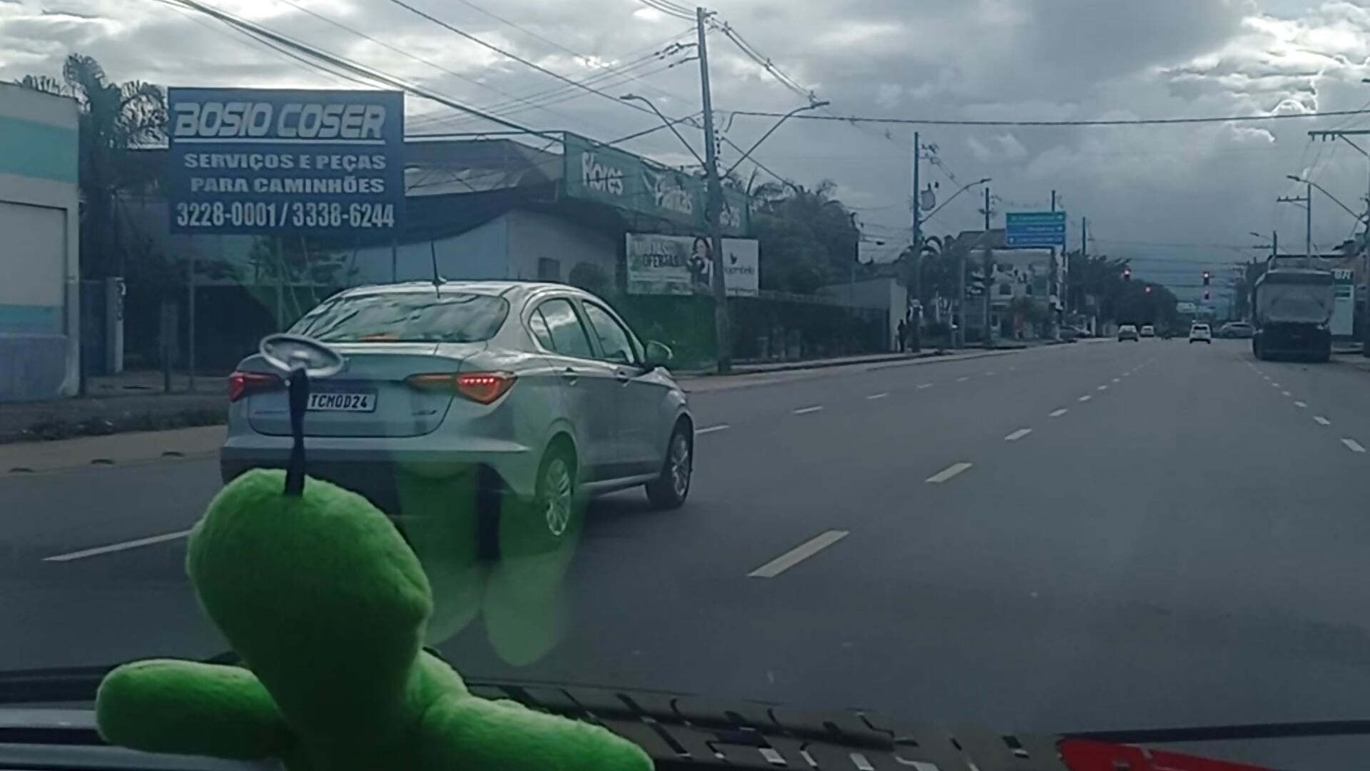 Botando pra mamar - βίντεο μοντέλου MadeiraTorta