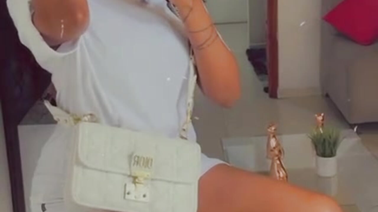 VIDEO-2021-08-04-12-27-52 (1) - Pinkceeleste 的视频