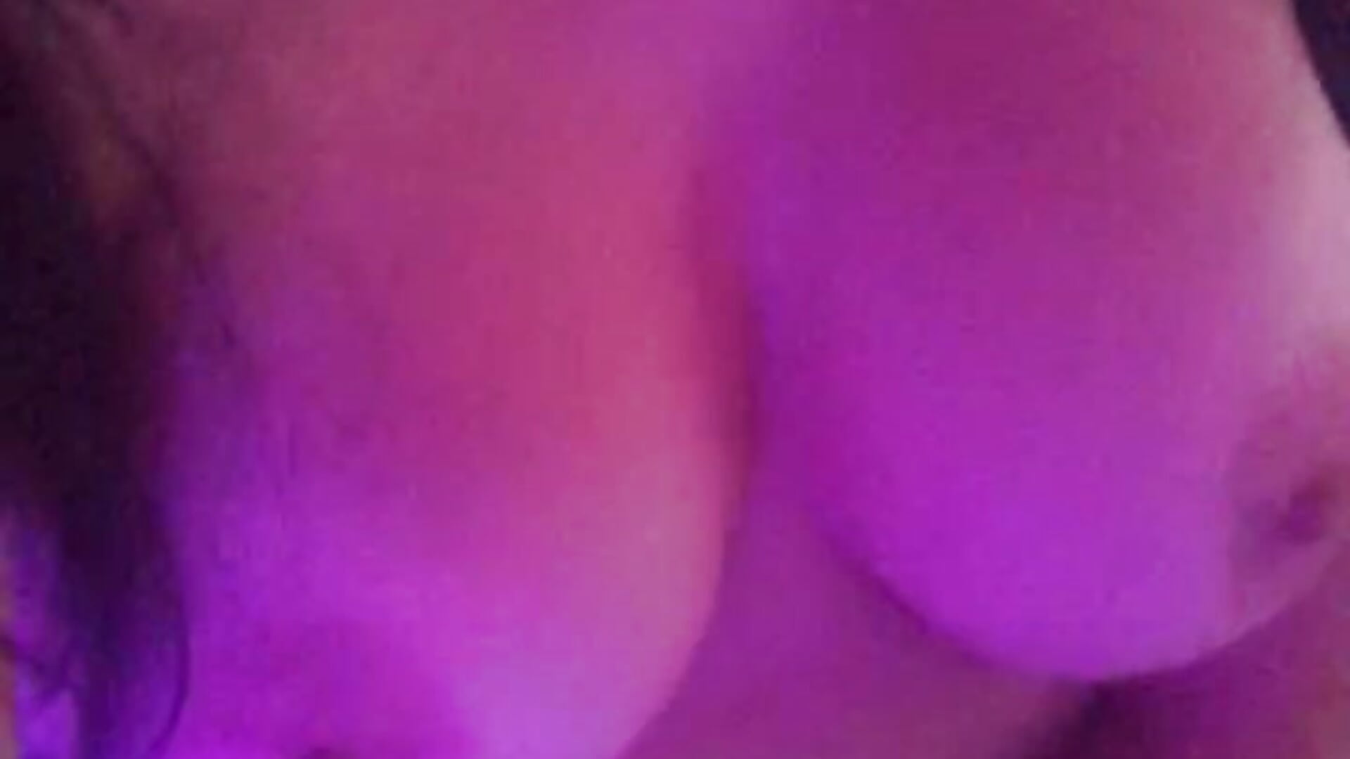 Pussy - video by theemma159 cam model