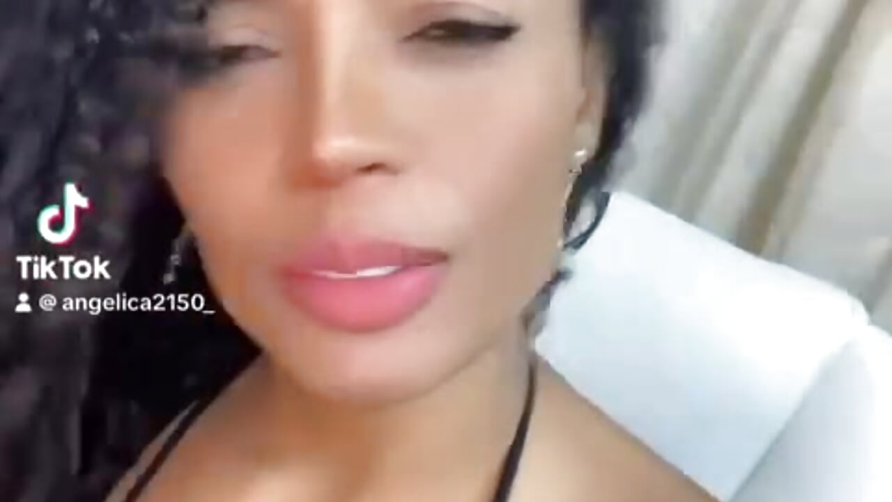 Happy - video by angelica_af cam model