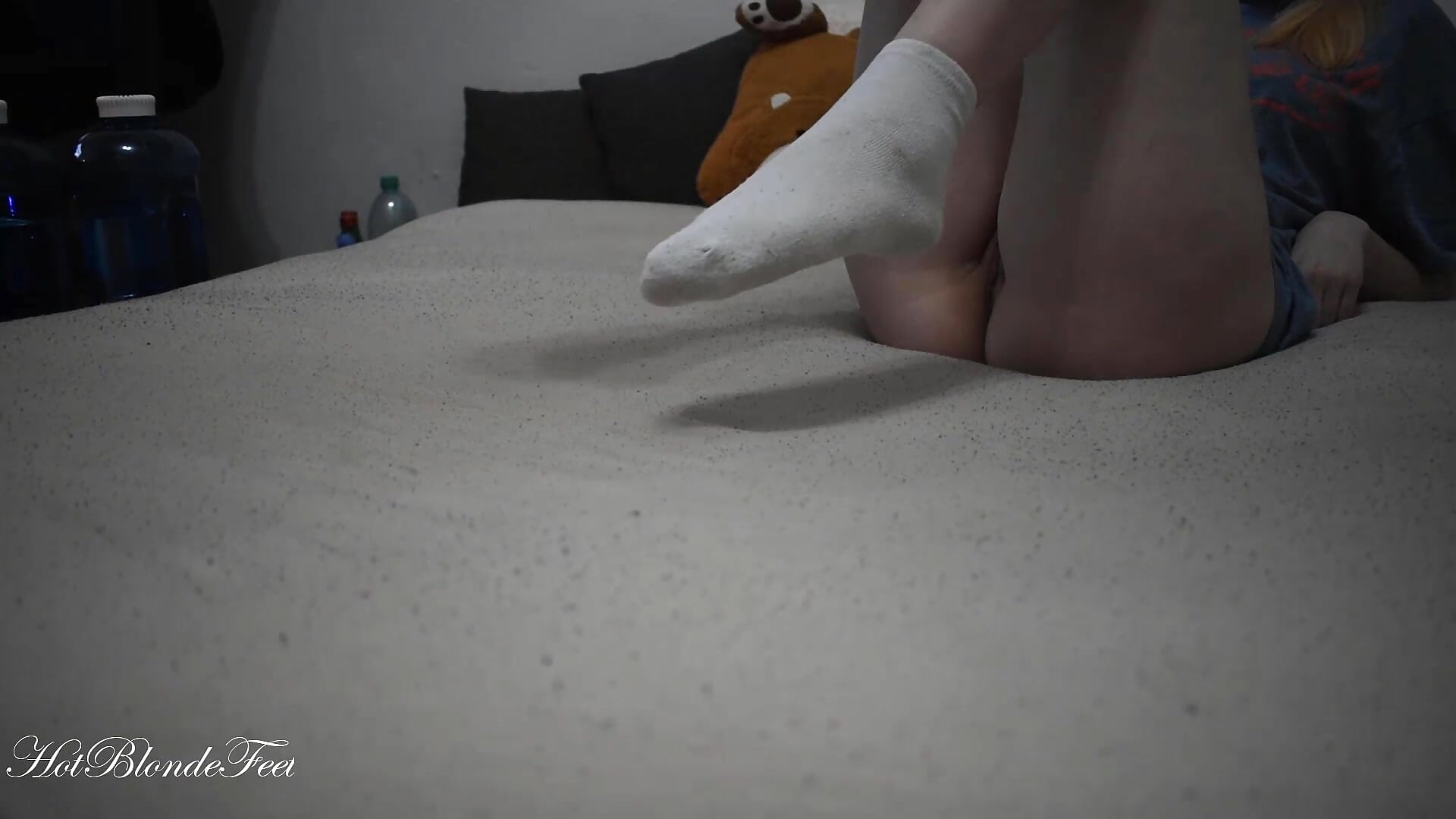 Sexy Feet & Vagina - video av MileyGreyx cam model