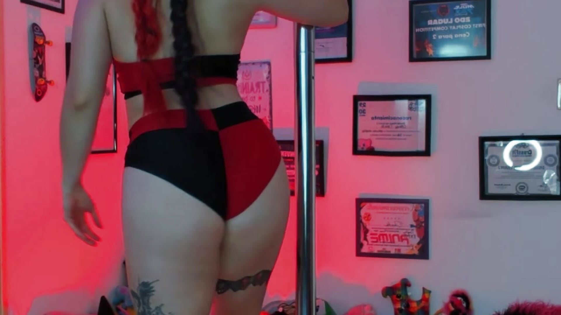 Harley Quinn pole dance show 🖤❤️