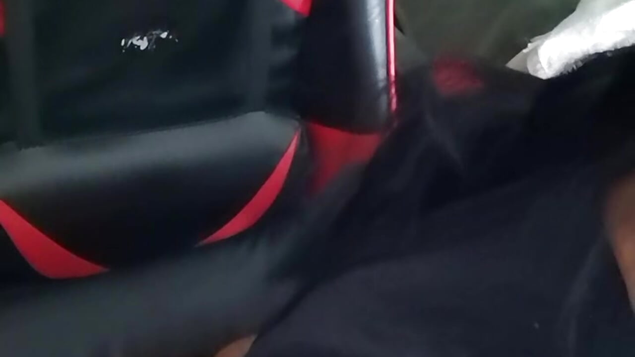 Haci quiero frotar tu polla 🍆 - video by Hilarybunnyy cam model