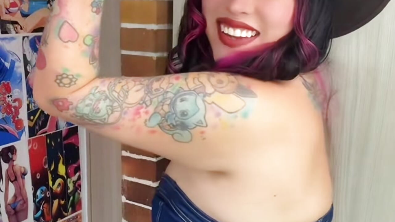 Yeehaw daddies! 🤠💦 Your kawaii Poké-Waifu Meda naughty cowgirl today! Bigass ride + squirt anal 🔥 - video oleh meda_kawaii_ kamera model