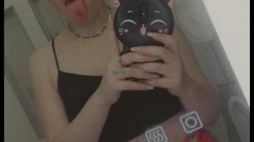 that bitch? I ain't even worried bout her - video by HYPHYtype cam model