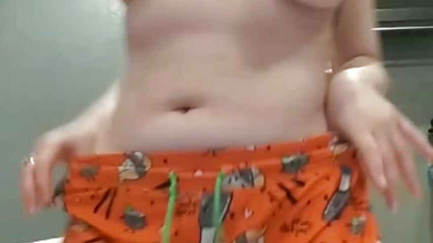 horny flash - video by HYPHYtype cam model