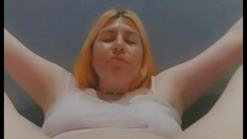 tiny shaaved innie worship - video by HYPHYtype cam model