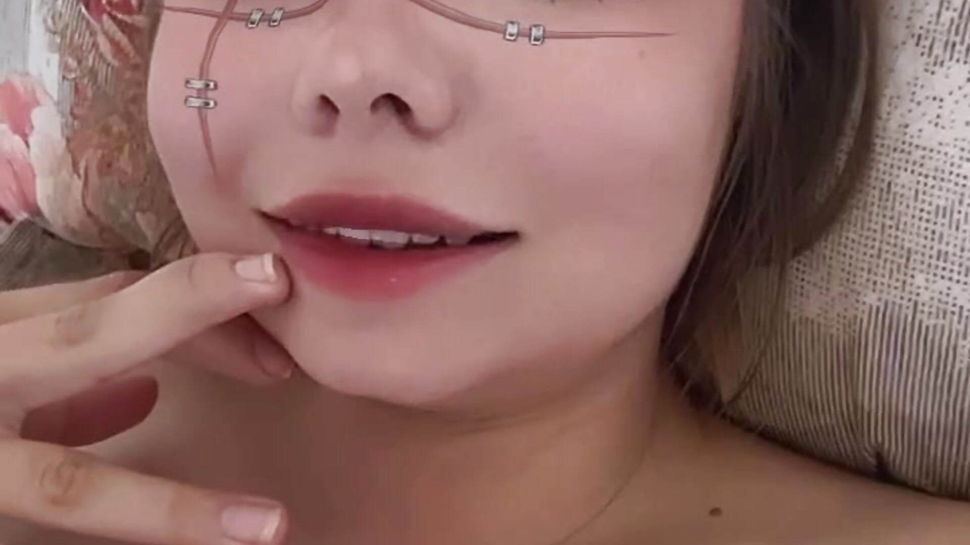 trim,721FCE58-8848-4D03-8D85-ED8AB20706F4 - video by Acid_Kitty cam model
