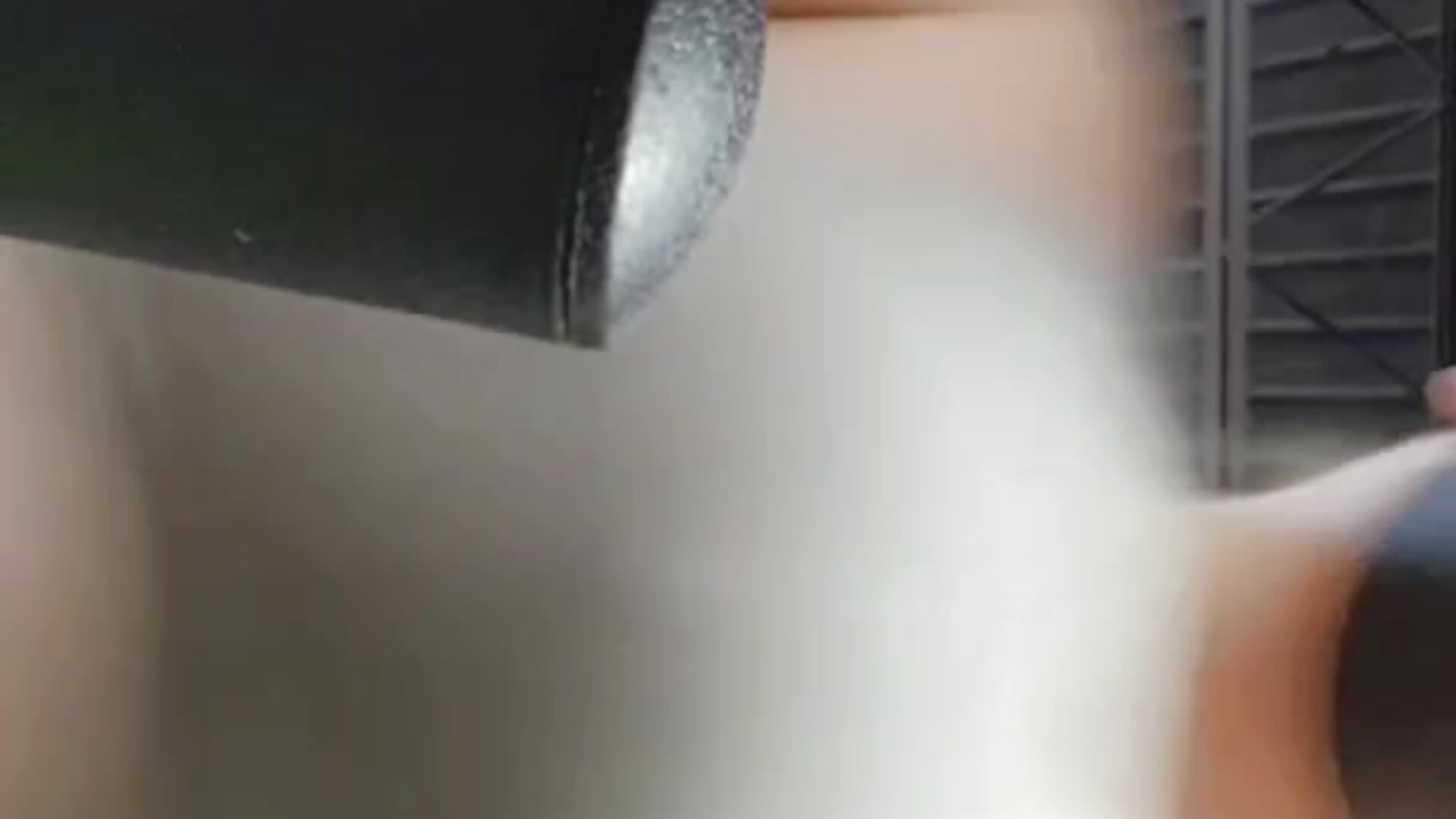 Bouncing tits on the Elliptical at the gym - vídeo de VelvetDiablo