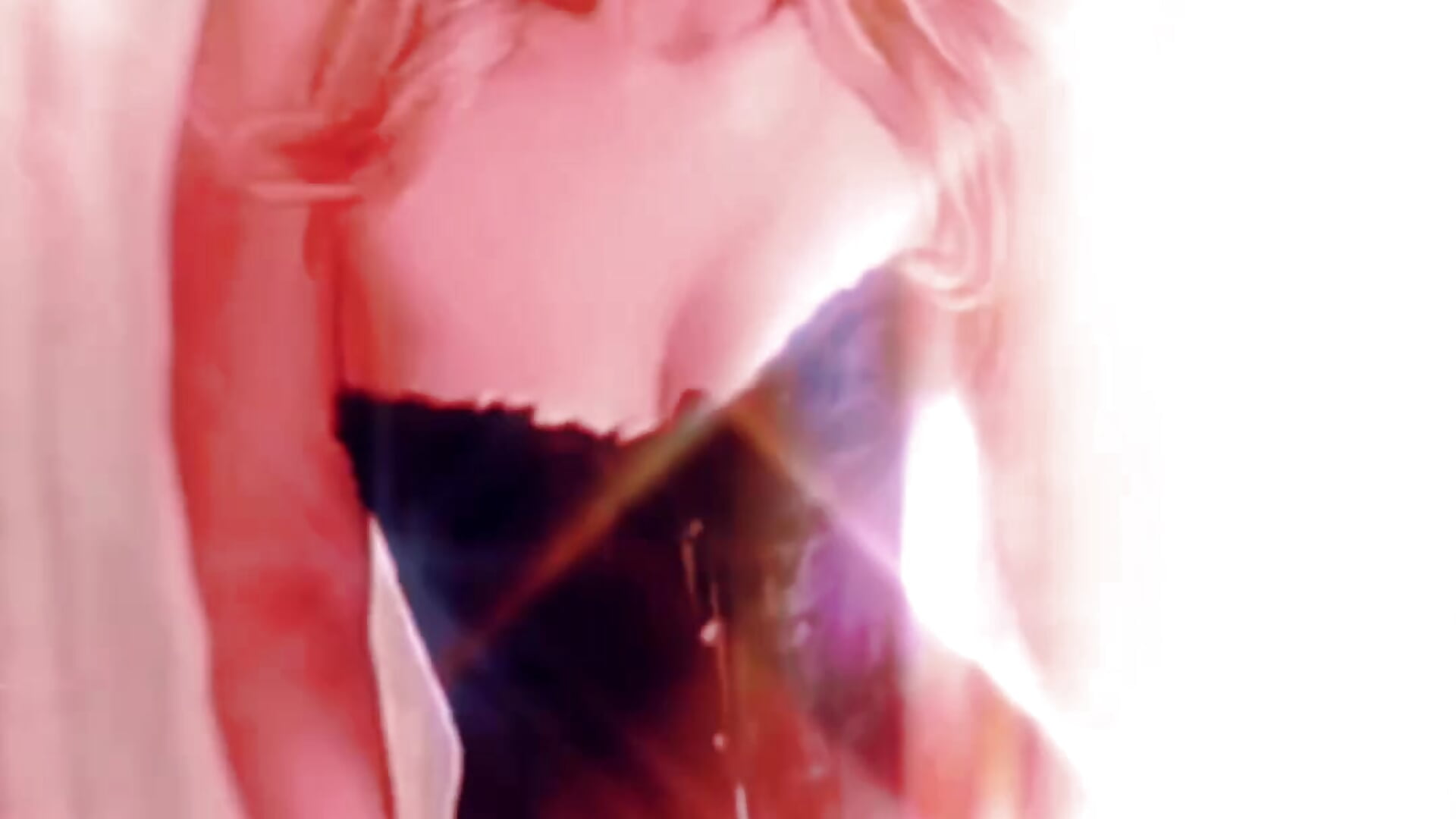 Sexy dance 🔥🔥❤️❤️ - video di SorayaSapeca modella di cam