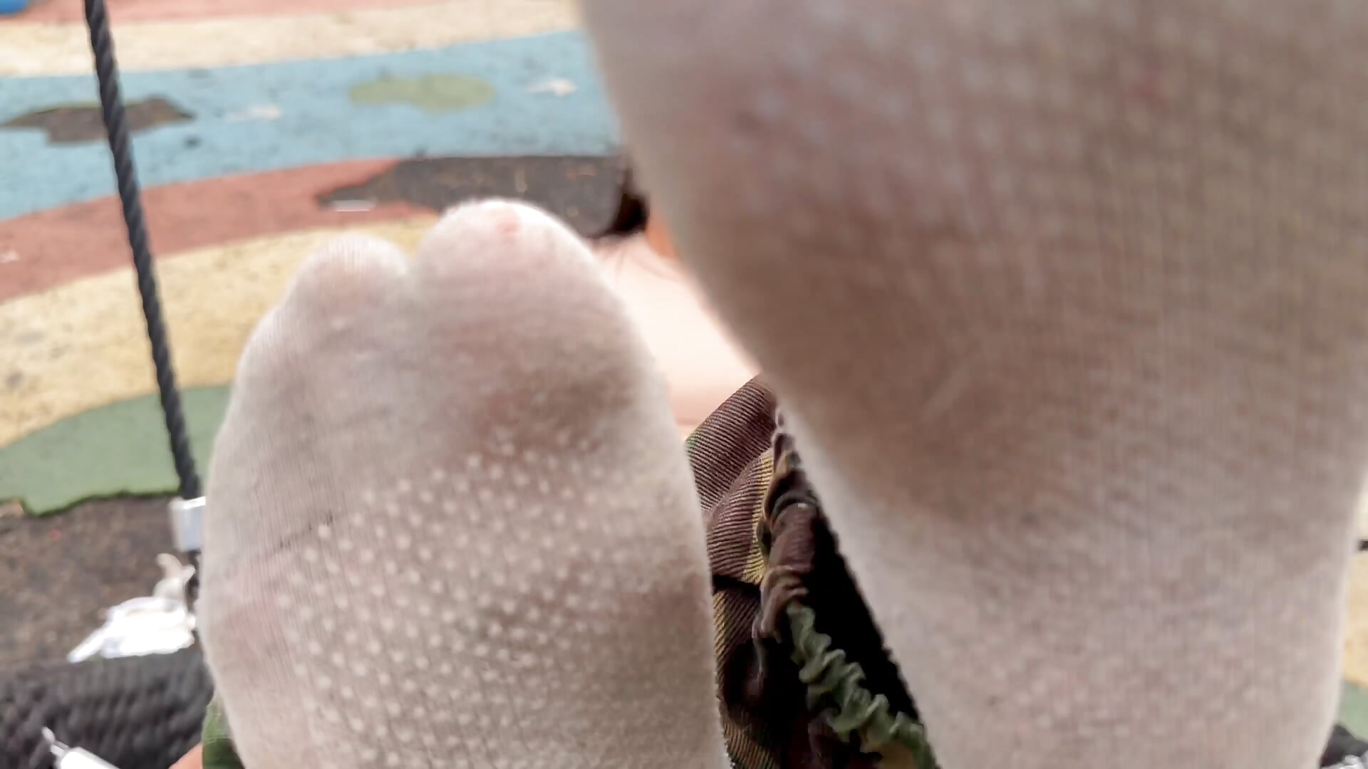 Cute feet 🦶 - video by Amaia_Bushida cam model