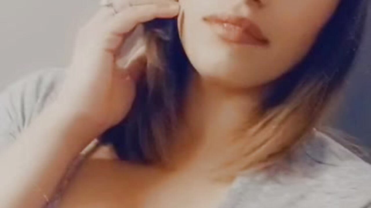 simplie nikkierose - video by Nikkierosee cam model