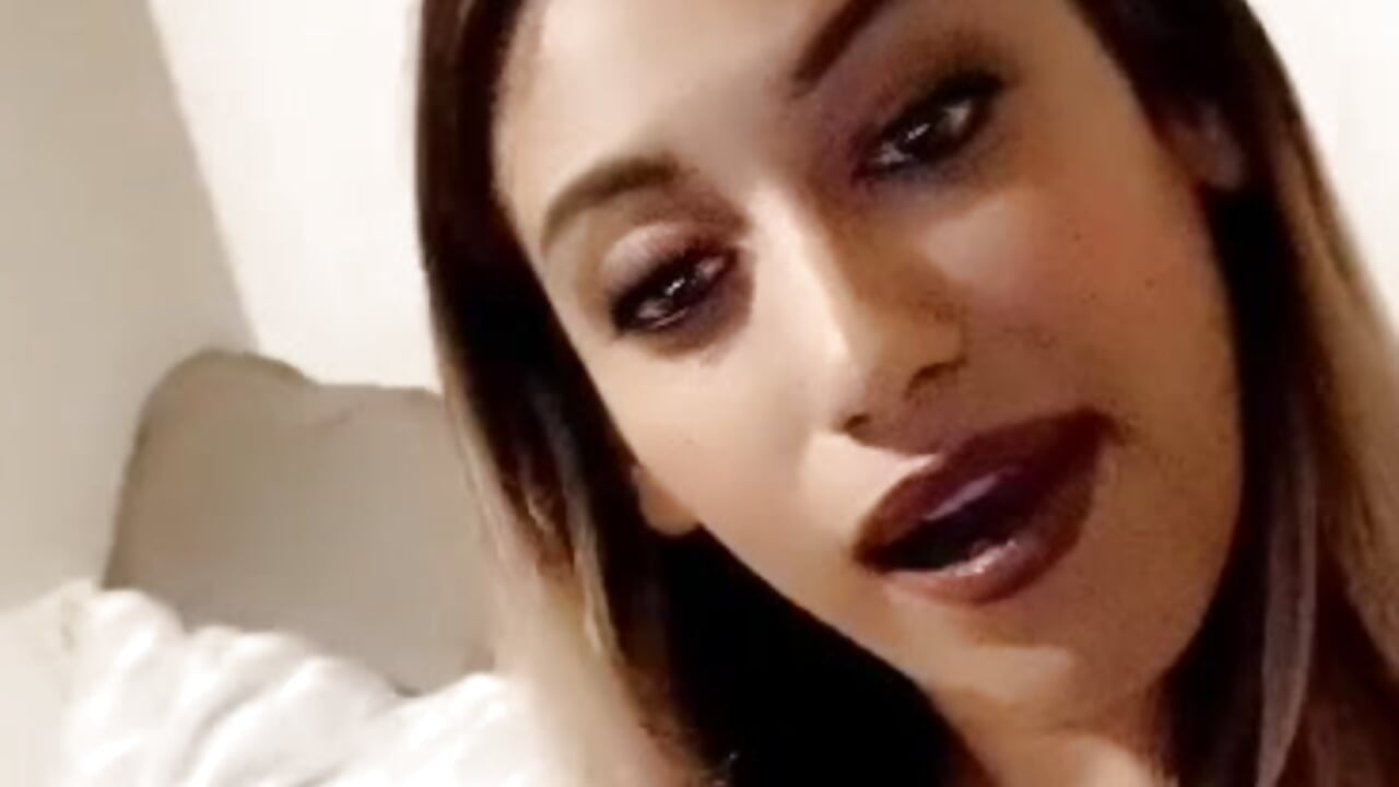 short vid of nikkie rose - video by Nikkierosee cam model