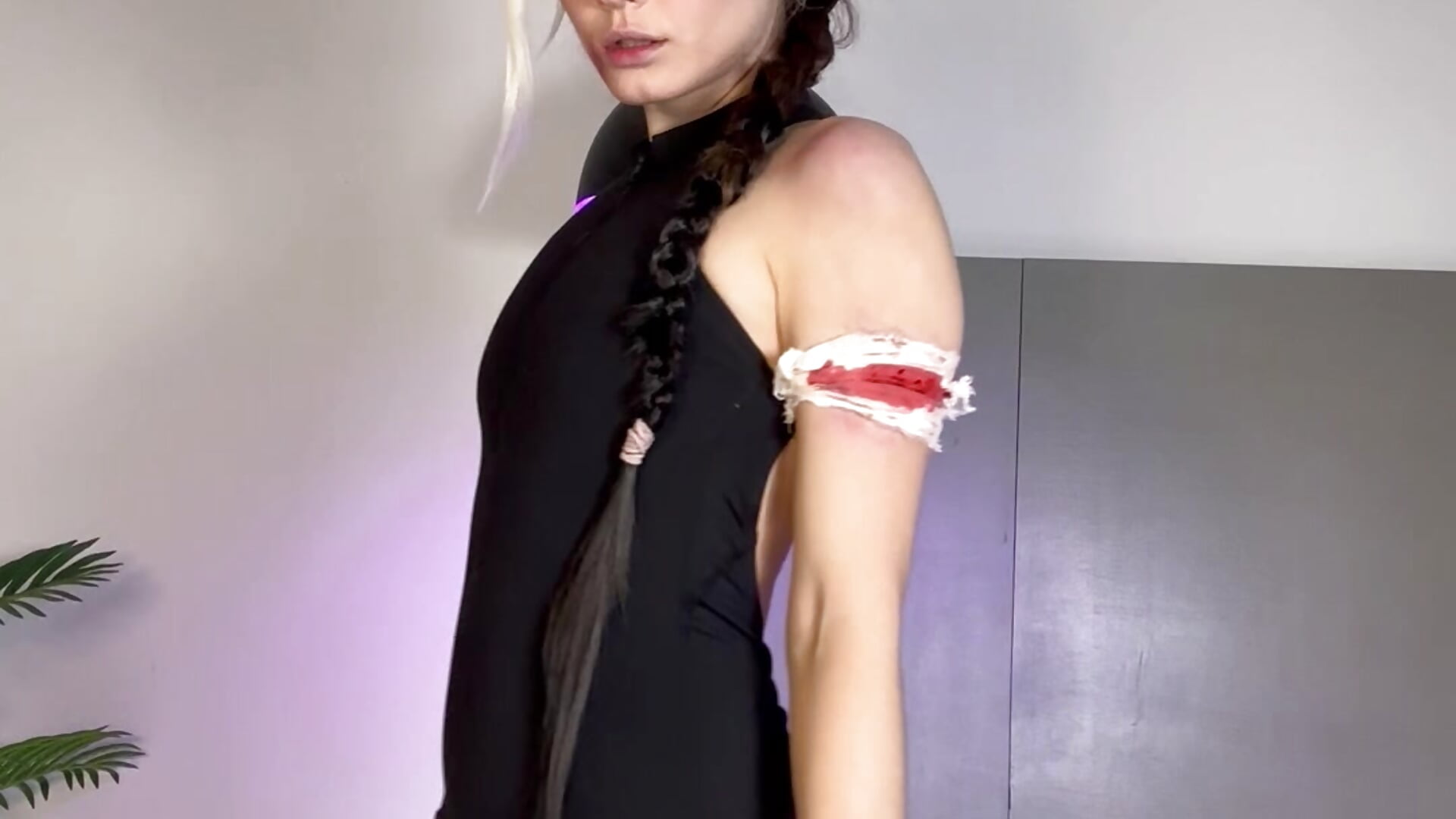 Lara Croft Cosplay - video by _blowjob_queen cam model