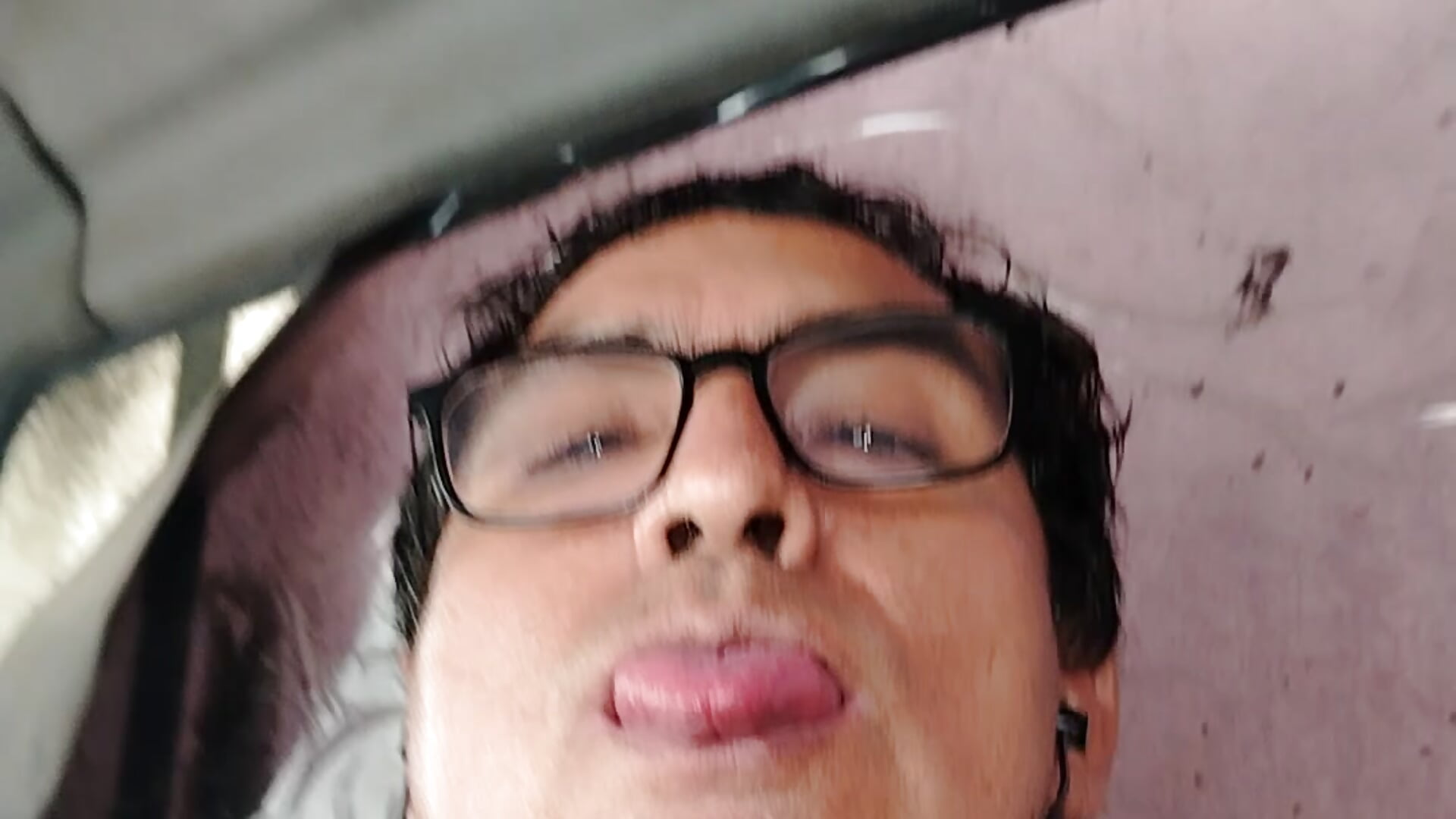 Alistándome para la transmision - video av modelodebarro cam model