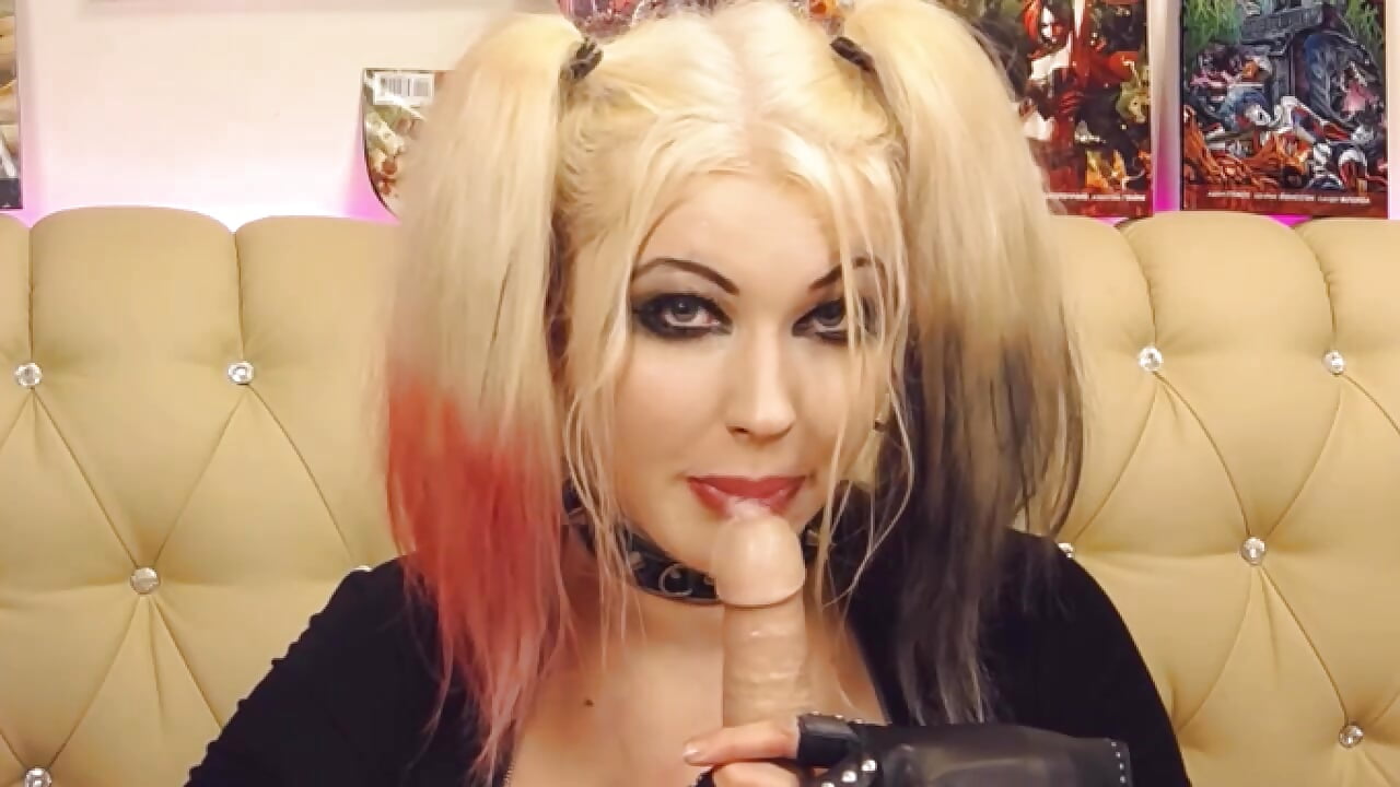 Harley Quinn.Blow Job mmmm– christinaXXX kameramodell videója