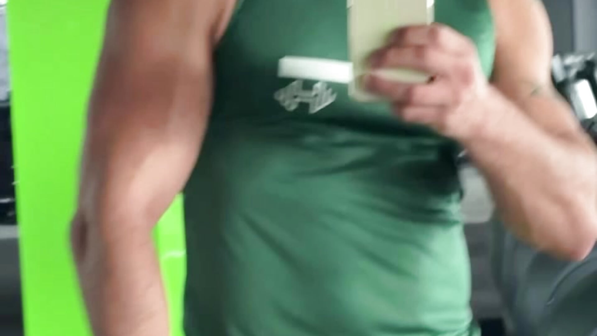 50f6bc9c2dc34cac83e115ec55331540 - video by alekandrobg cam model