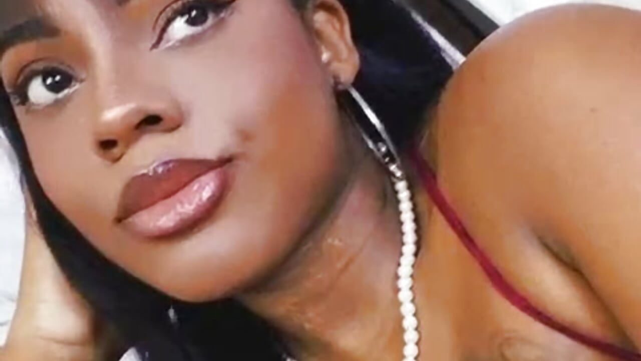 WhatsApp Video 2024-07-24 at 8,43,21 AM - video by HollyJorda cam model