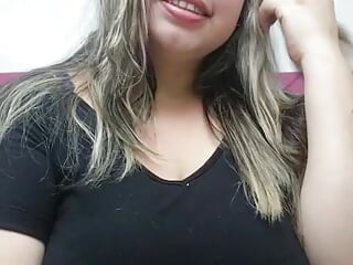 WhatsApp Video 2022-04-23 at 8,37,36 PM - vidéo du modèle de showcams VivianPorto