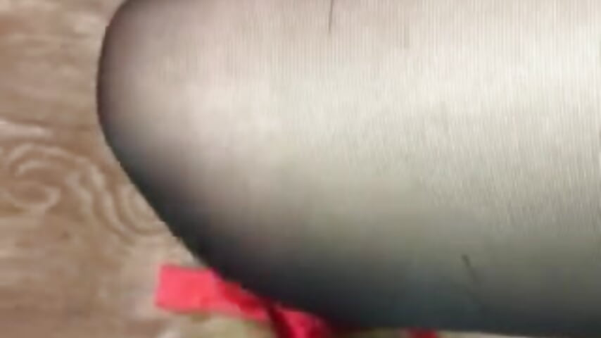 Heels and nylon - vidéo du modèle de showcams MistressMilfa