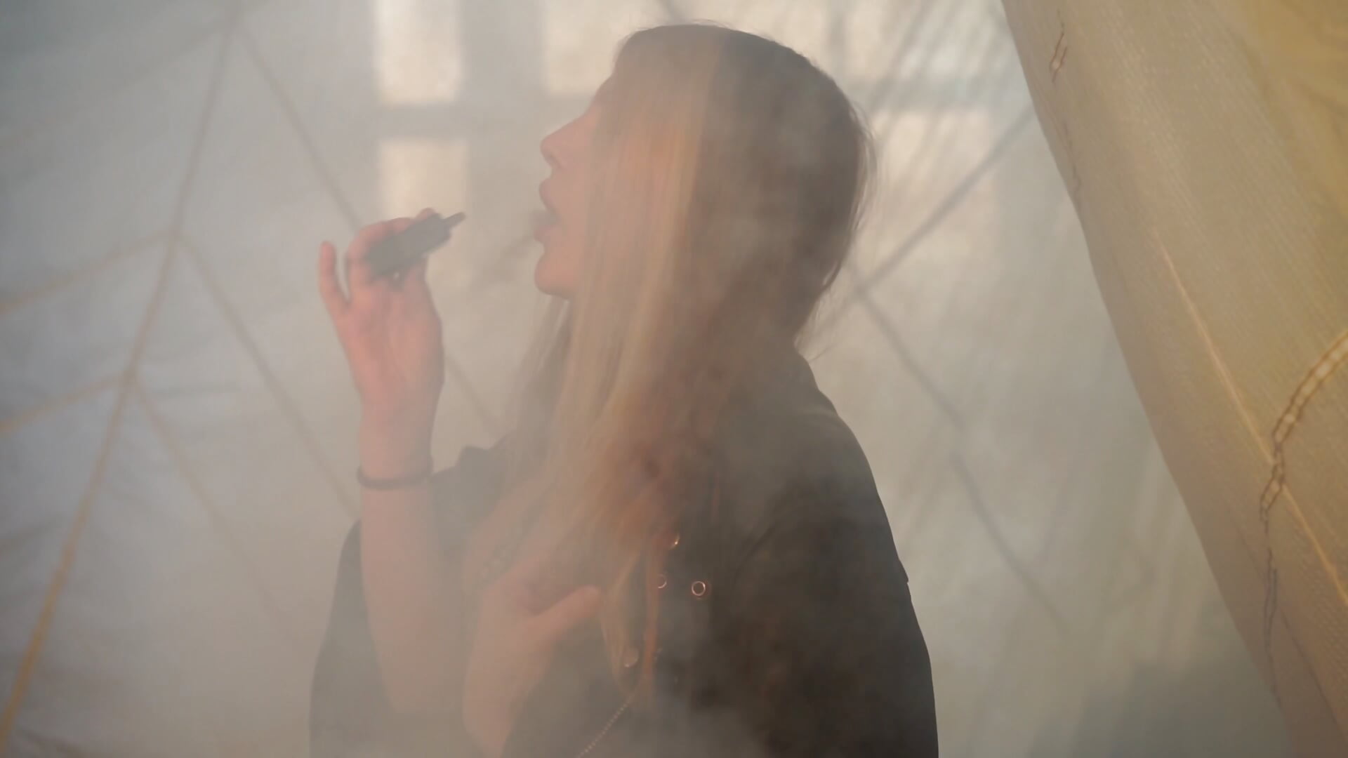 vape time - video oleh model kamera _aleksa_