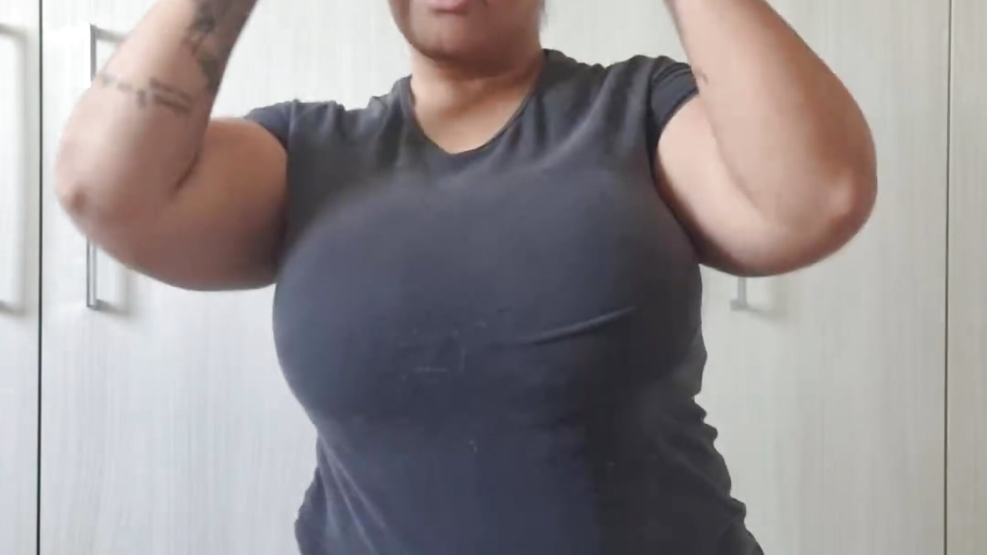 Com força a noite toda 😈😈🔥 - video by YasminMeyer cam model
