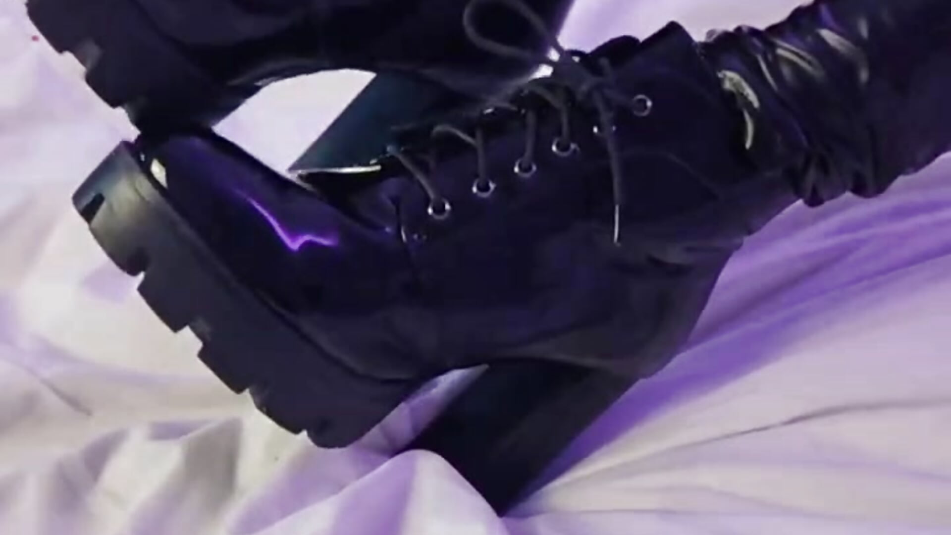 Heels - video by Medelyn77 cam model