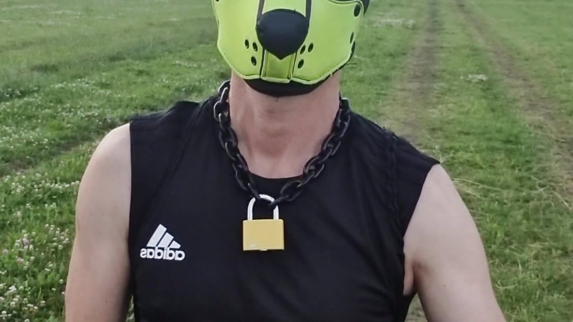 Selfie - vidéo du modèle de showcams puppy_tomik