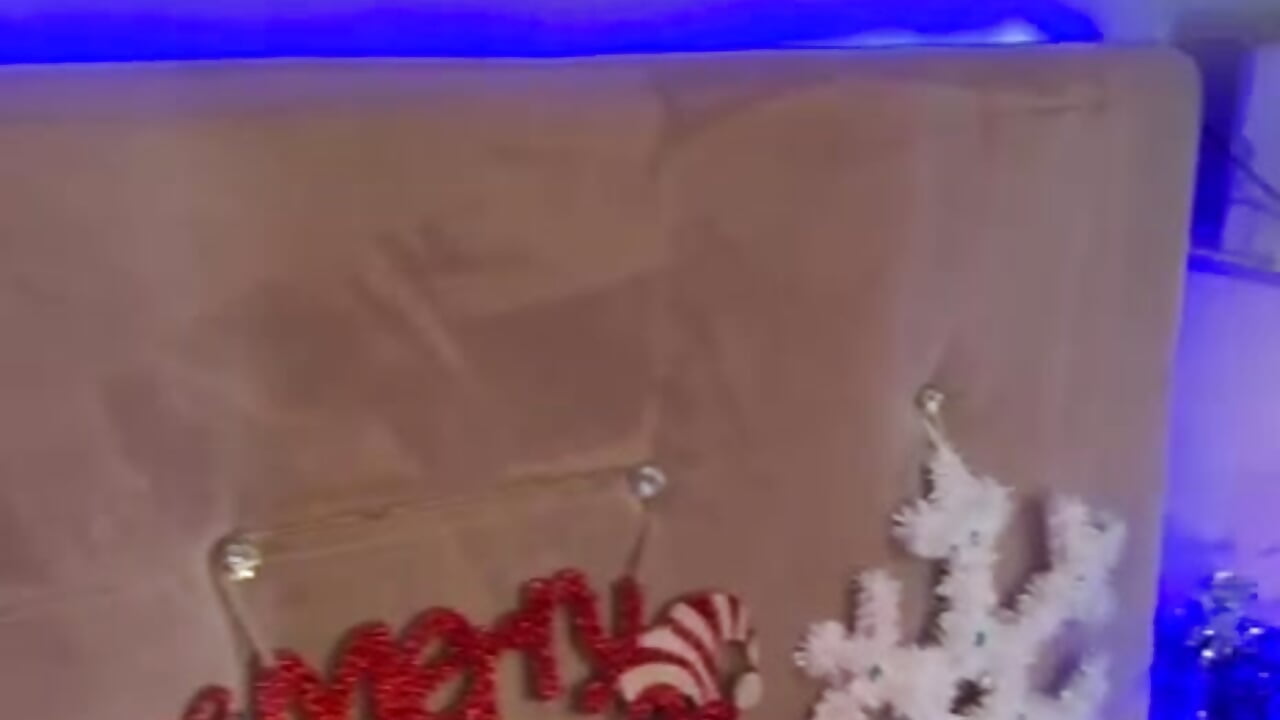 Happy Chritsmas Guys 🎄🎀❤️ - video by EmilyCoast-1 cam model