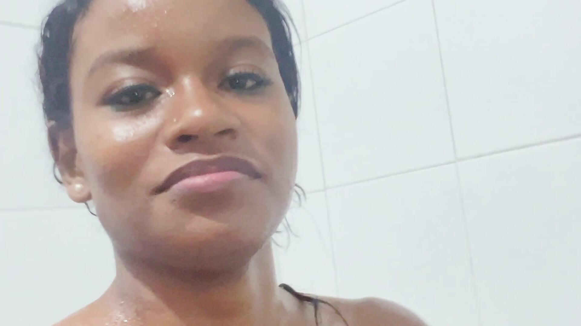 Pame ducha 💦🔥－カメラキャストのpameela_brownの動画