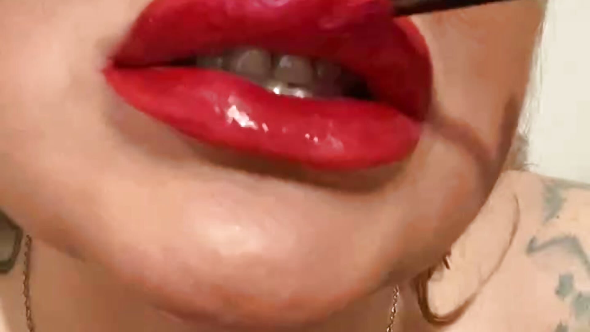 trim,338D90BD-D4F9-49D2-A9BD-5226CC9D466C - відео від вебкаммоделі BustyVicky