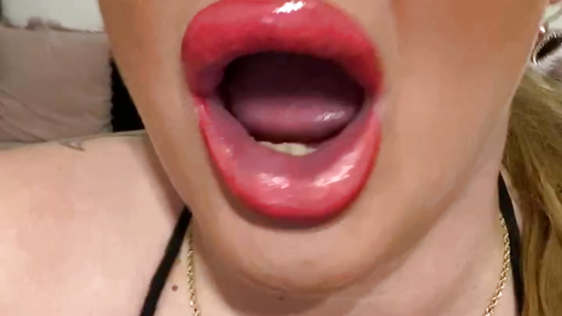 ANAL CREAMPIE - відео від вебкаммоделі BustyVicky