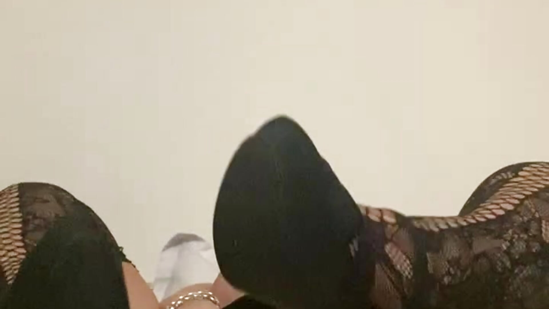 Squirt2 - відео від вебкаммоделі BustyVicky