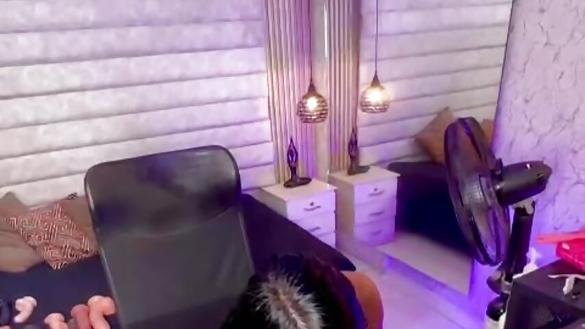 WHEN YOU SPY ME I TURN ON 😈 - video od modelky/modela xcarlettt