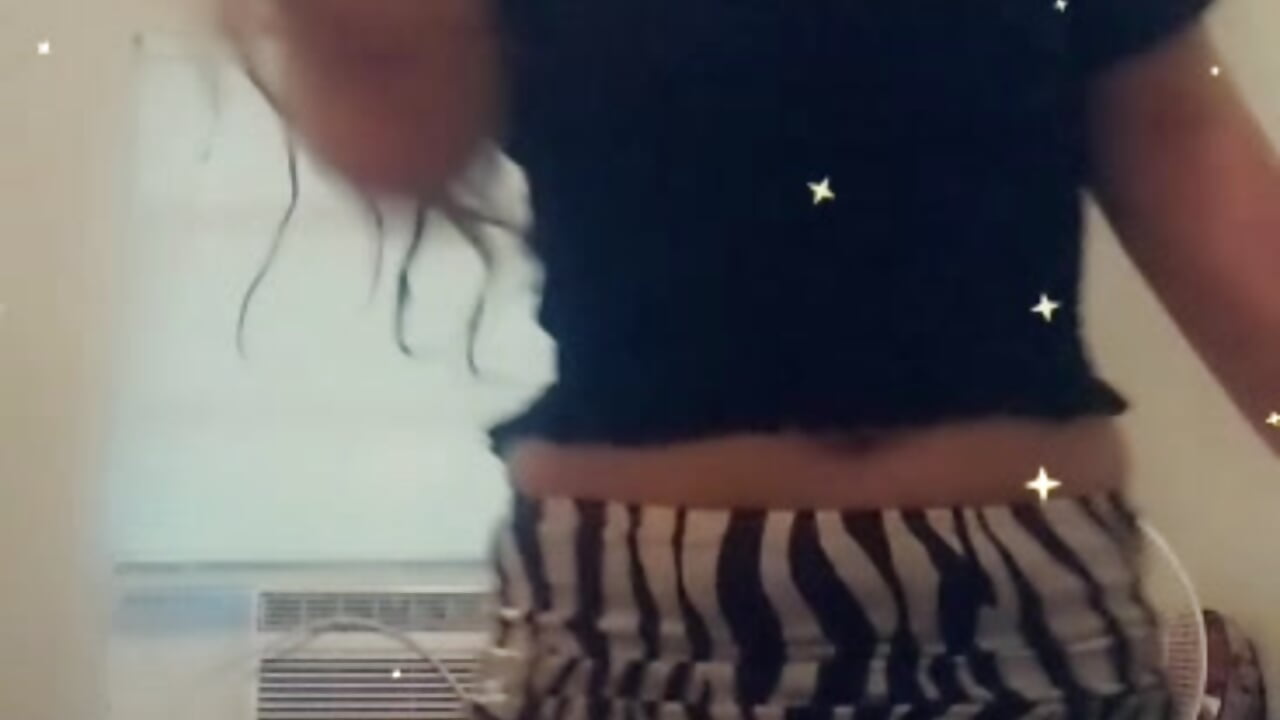 Lovely - βίντεο μοντέλου wetNslippery806