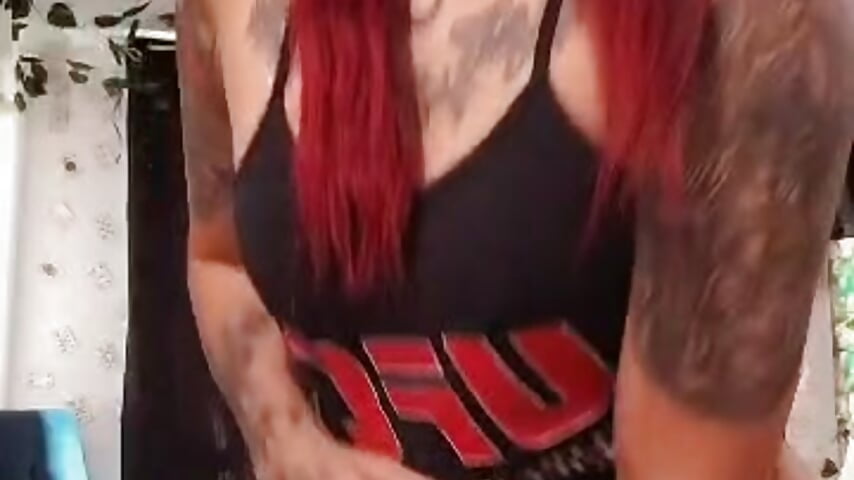 AM BACK¡ – video modela na kameri demon_ssofy