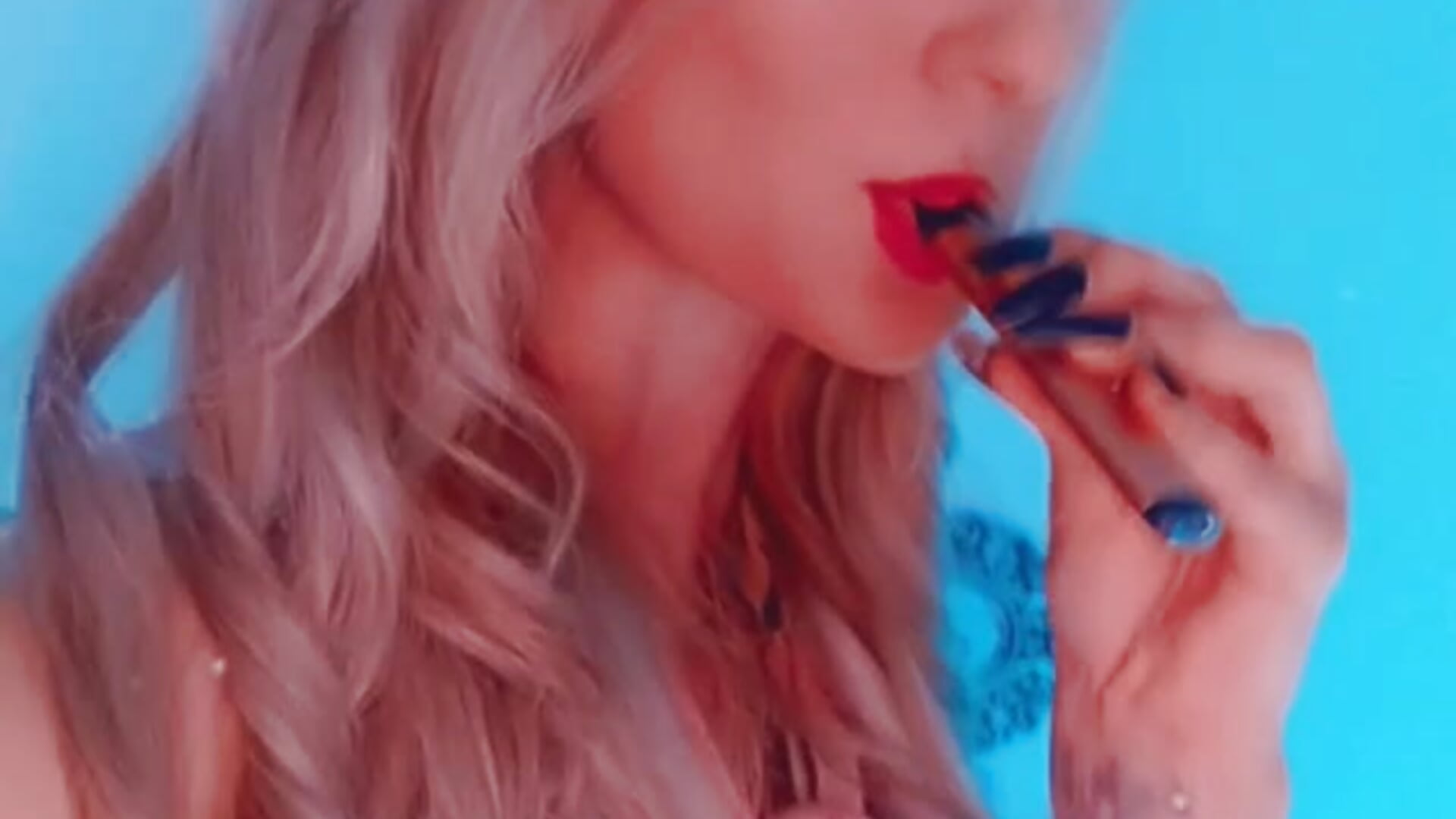 Sweet Girl - vídeo de la modelo de cam Bella-White