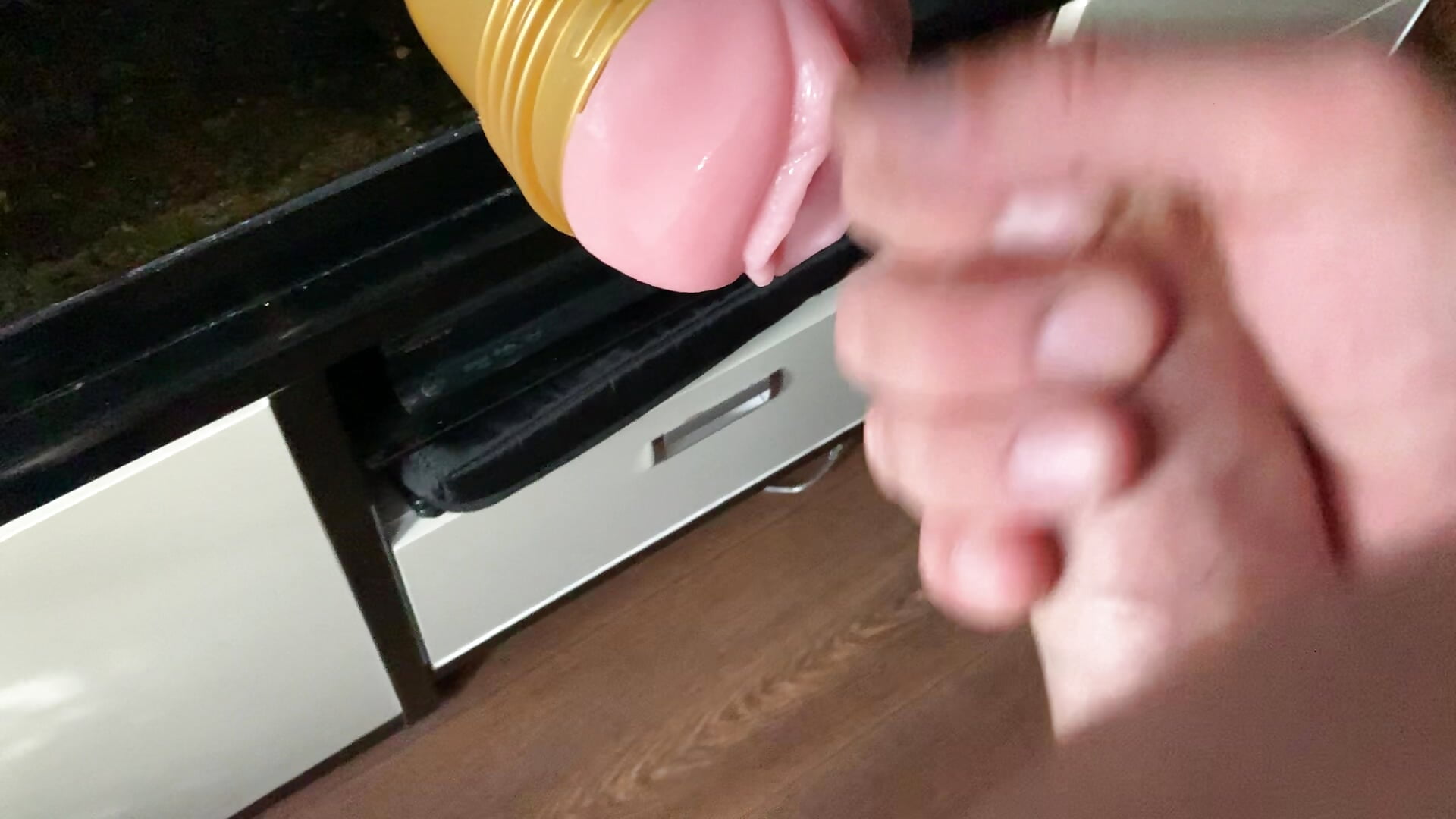 HOMEMADE Fuck FLASHLIGHT - Video von Gargulya@xh Cam-Model