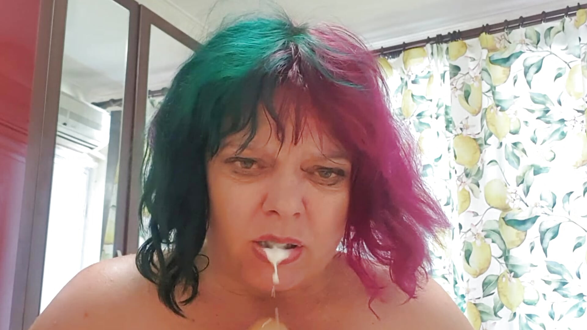 Cum în my mouth/tits - vídeo de Lissabeta modelo de câmara