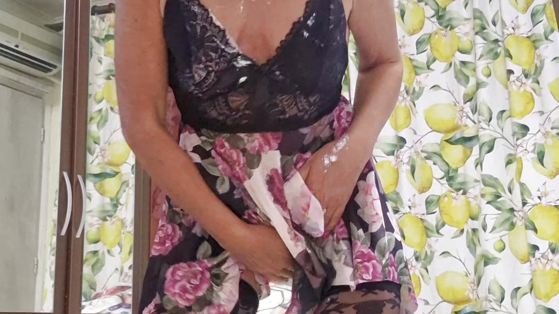 Sexy saturday - vídeo de Lissabeta modelo de câmara