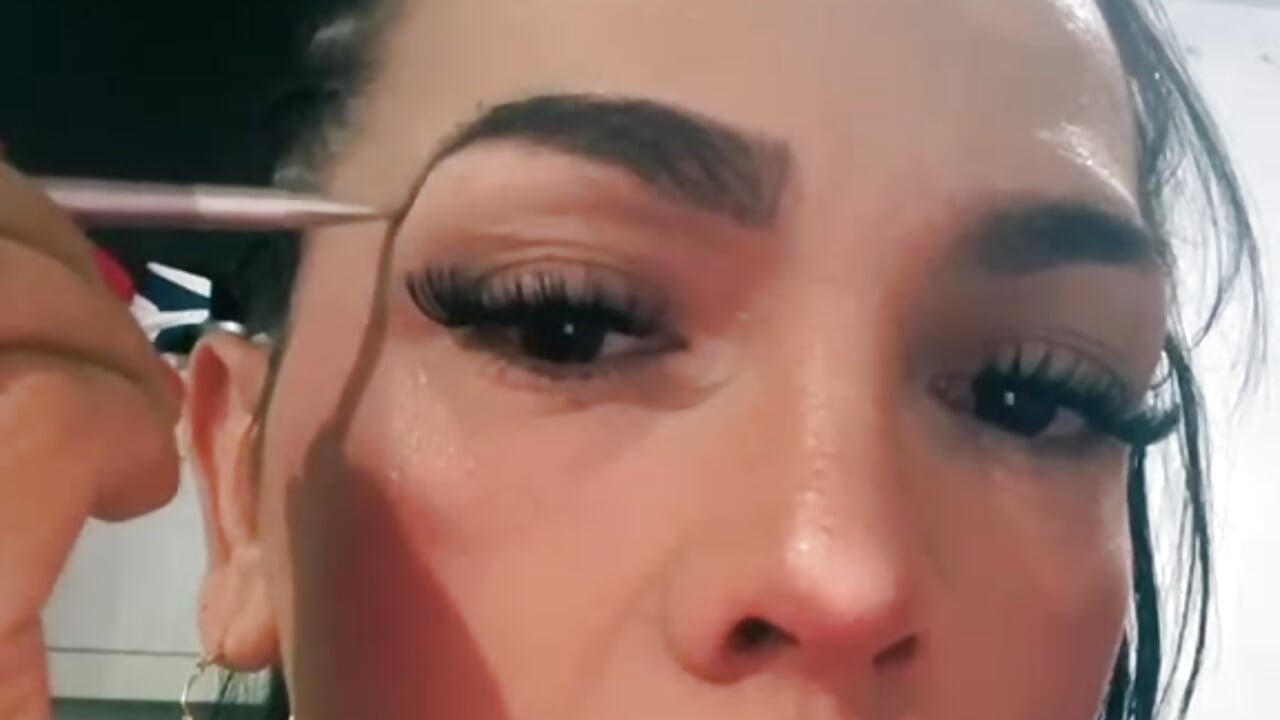 Beautiful woman – video modela na kameri KataLehlla