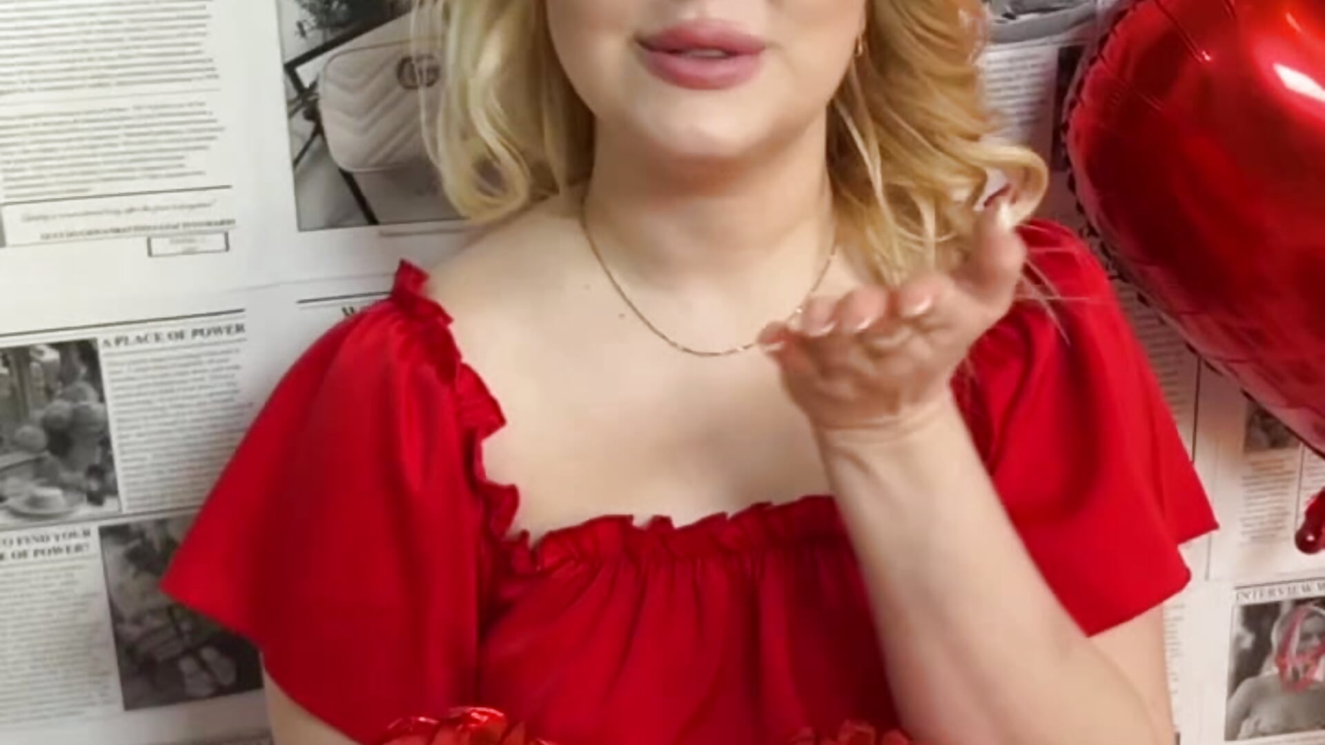 Valentine's Day - vídeo de la modelo de cam LunaHouston