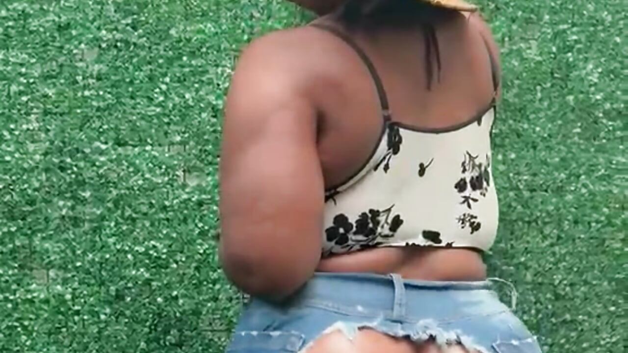 Video 2026-08-17 at 6,24,44 PM - فيديو من sofi_hill موديل الكام